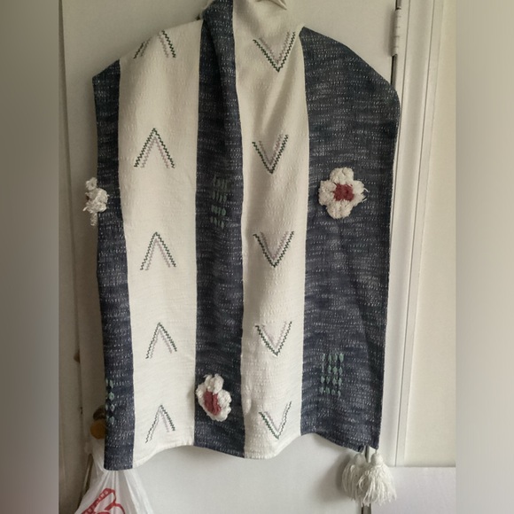 Anthropologie Kamryn Throw Tassle Blanket boho 50x60 - Picture 4 of 9